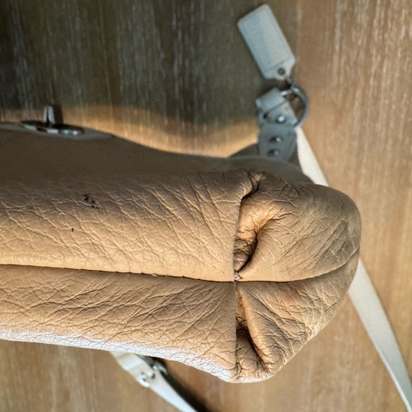 Coach Tan Leather Shoulder Bag - Picture 12 of 14